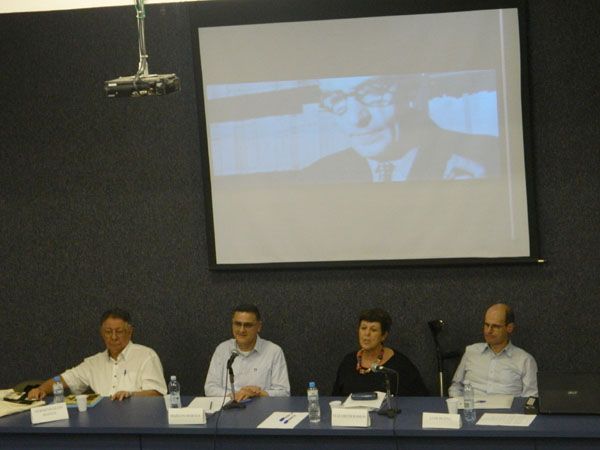 Hermenegildo Bastos, Marcos Antonio de Morais, Elizabeth Ramos e Luis Bueno, integrantes da mesa 