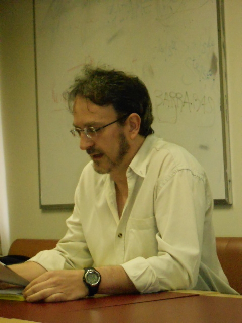 Prof. Dr. Mrio Eduardo Viaro